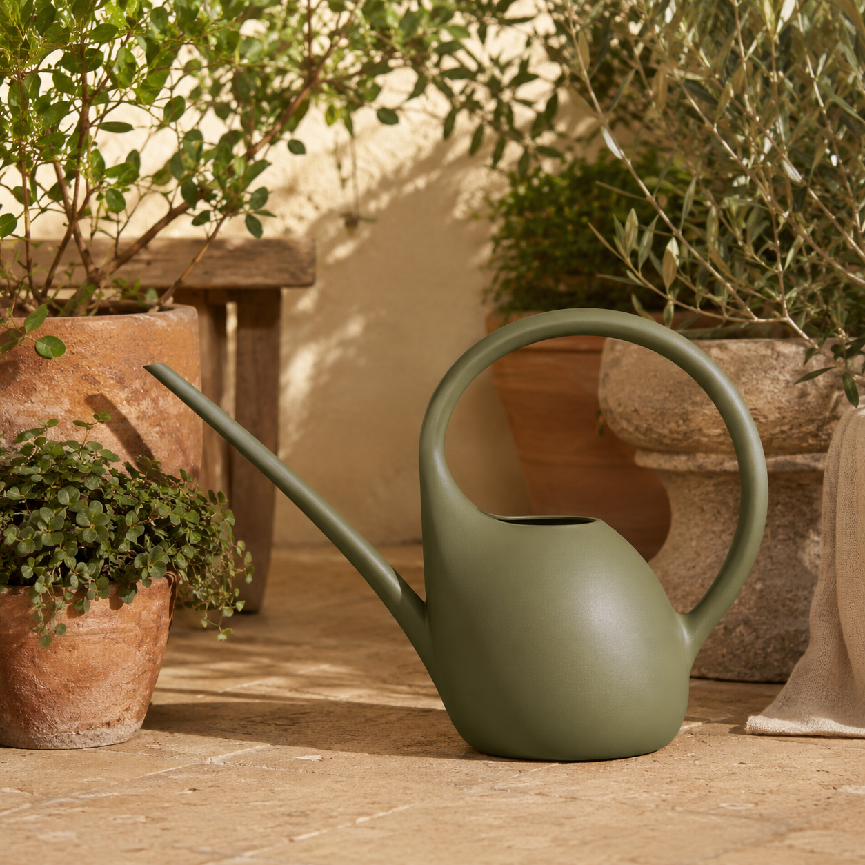 Ivanoir Liora Sculptural Garden Watering Can